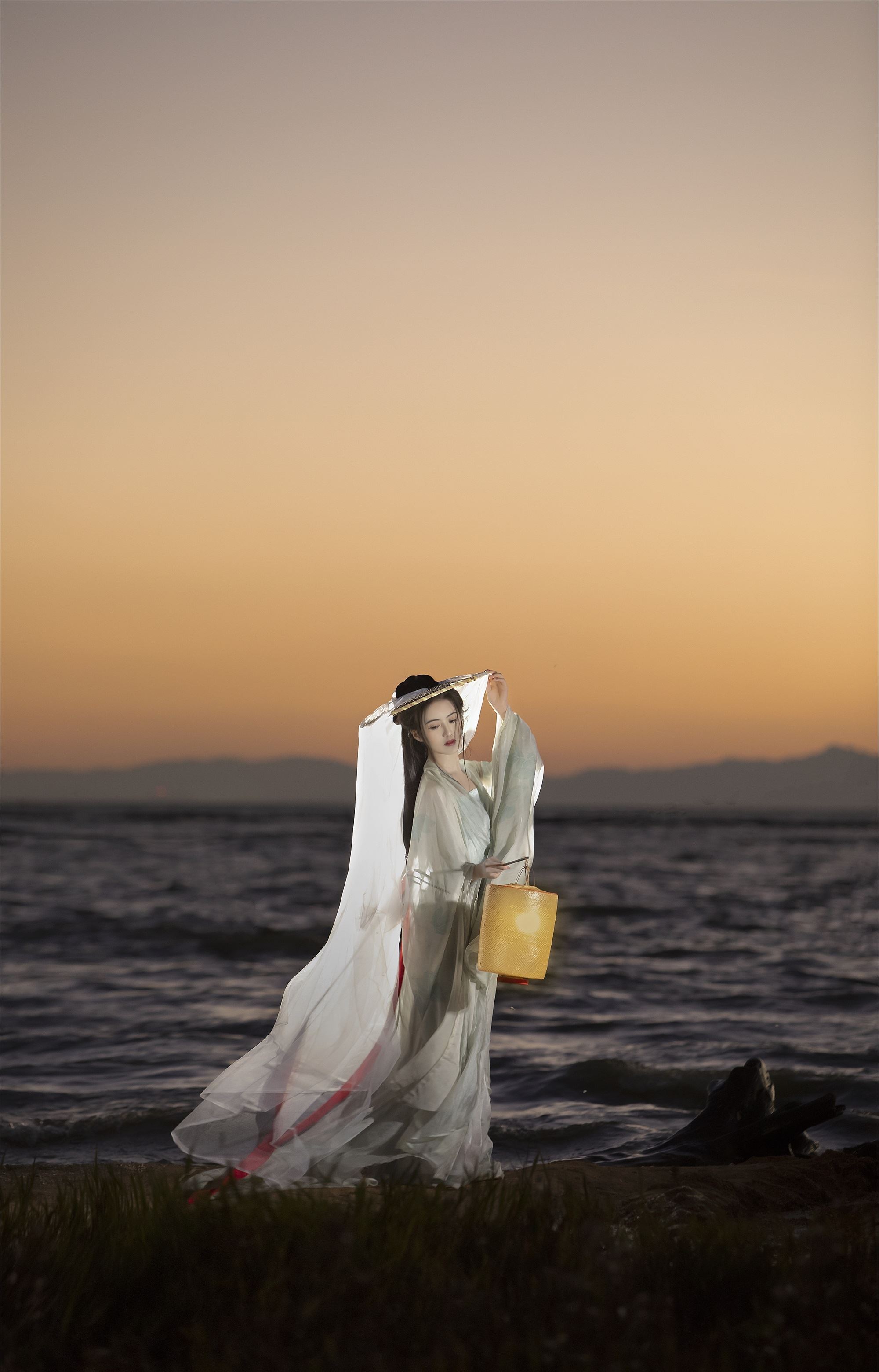 YITUYU艺图语 2025.01.24 要一个黄昏，满是风 南瓜